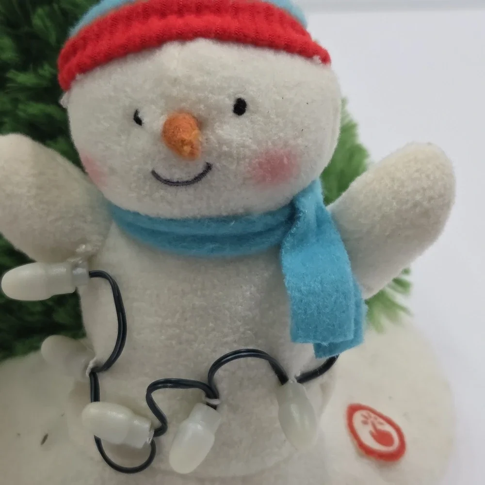 Hallmark 2021 Tangled Up in Christmas Singing Animated Snowmen Plush Lights Wrks